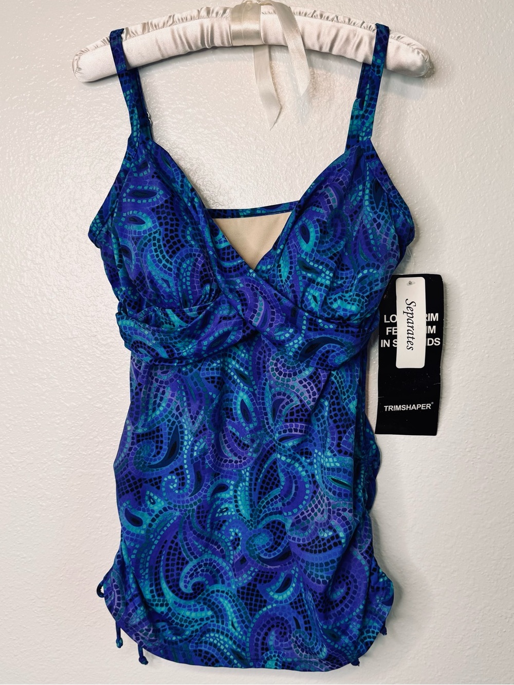 16 NWT Trimshaper Paisley Print Blue Pruple Green Tankini Swim Top